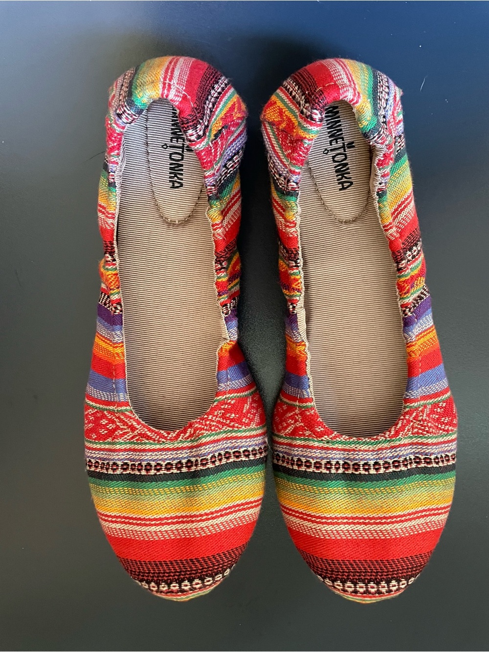 Minnetonka Colorful Shoes Size 6.5